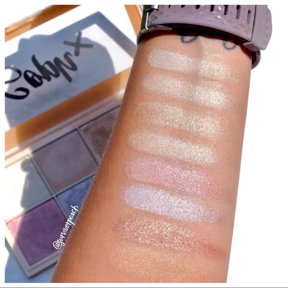 🎉HP🎊 NIB Makeup Revolution 8Pc Highlighter Shadow Palette “SOPH” - Picture 15 of 16